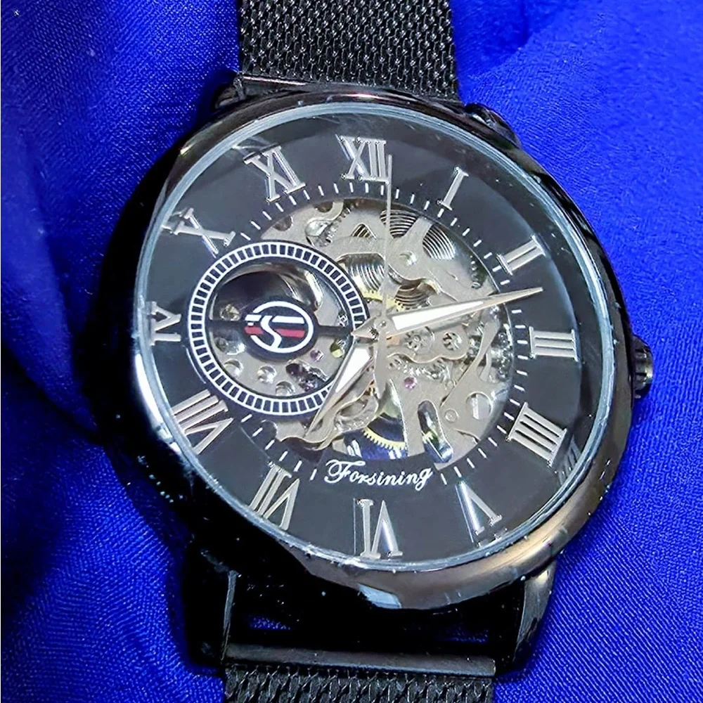 Forsining Black Skeleton Dial 42mm Automatic Mens Watch Sleek Like New